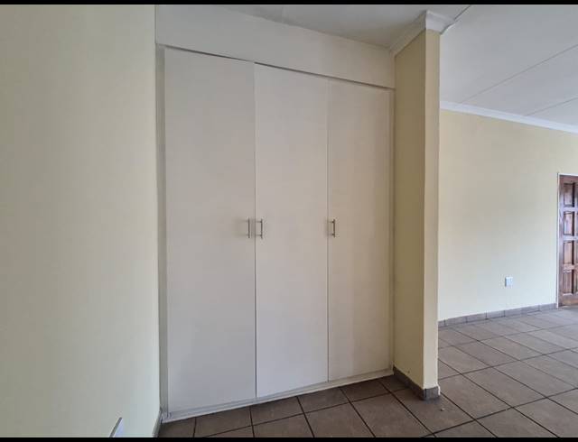2 BEDROOM APARTMENT FOR SALE IN BRAKPAN NORTH